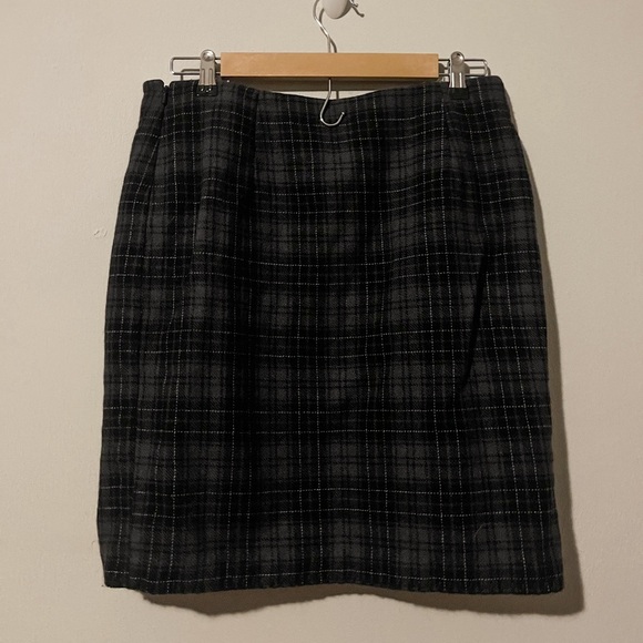 Eddie Bauer Wool Blend Plaid Mini Skirt - Picture 4 of 6
